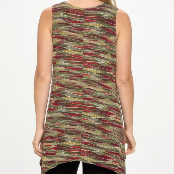 Hit Shark Bite Hem Tank - Picture 5 of 6